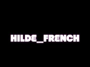 HILDE_FRENCH- UNE FRANCAISE BAISE UN GODE DANS LES CABINES D'ESSAYAGES PUBLIQUES
