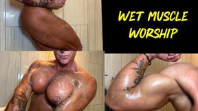 Wet Muscle Worship:Kandys Shower Flexing