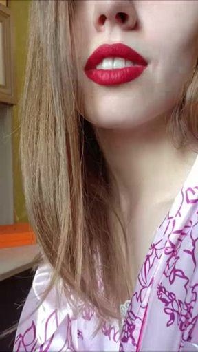 Beautiful lips💄💄💄