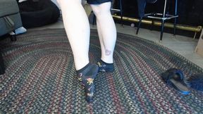 Christmas Socks and Muscular Calves WMV 1080 Silent Clip