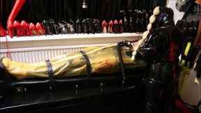 Teasing a impotent rubberslave