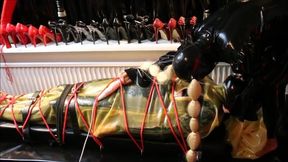 Teasing a impotent rubberslave
