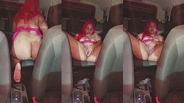 gozando gostoso dentro do estacionamento público