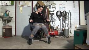 Struggling Babe Chairtied Cleavegagged