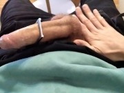 🇻🇪🇦🇷🇪🇨vencito con Rica Polla Gorda Se Folla la Hebilla del Cinturon y Te Da Su Crema De Leche