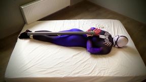 Cossplay self bondage