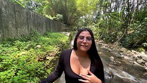 I orally pleasure a stranger in a public park
