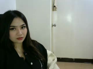 hottiechihiro shines in blonde, webcam, and unforgettable moments!