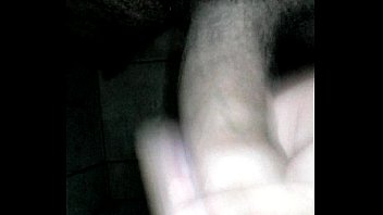 eu gozando gostoso no banheiro