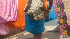 indian lady outdoor working enjoying porn with boy friend