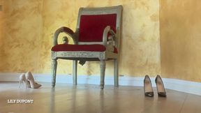 LILY DUPONT : BLADE TRAMPLING