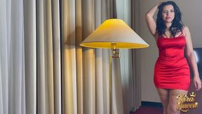 kira queen visits lonely man’s place and treats him with her pussy!