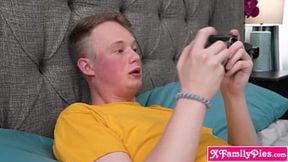 Stepsis teasing bro's sensitive shaft, making him cum quick, huge behind in play