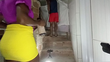 Casada fode com pedreiro