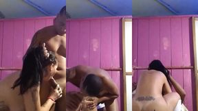 moreno gostosao meteu o pau na minha bunda depois de trocar o chuveiro