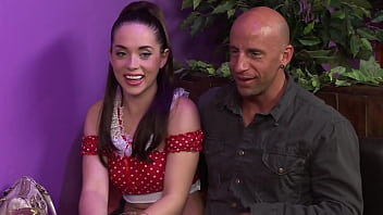 They&#039_ve been introduced by one of their stepbrothers, and they are getting along so well...