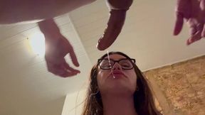 trabalhar com o que gosta e tao bom, e eu gosto muito de levar porra no cusinho.