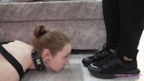 KATE - Unwashed feet for a pathetic slave! (HD)