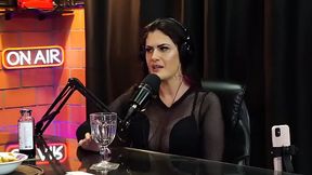 Acompanhante de casais fala sobre iniciar casais no swing. Amanda Smell eleita a acompanhante mais sexy do Brasil.