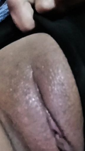 I masturbate until I cum in squirts