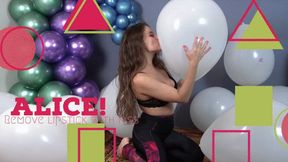 Alice Remove her lipstick With balloons - 4K