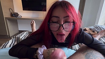 FULL VIDEO!! I help a sexy girl in a coffee shop and she thanks me with a deep and wild blowjob - Felipe Skull
