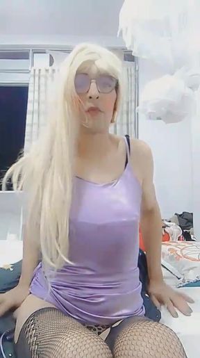 Veteran bitch fucks ass