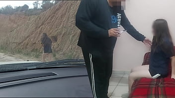 Viejo puerco Encuentra a Morrita putipobre de colonia marginal y le ofrece dinero por usarla como bolsa de semen, jovencita real, no fingido 18 yo - SUBTITULOS en ingl&eacute_s - completo #2