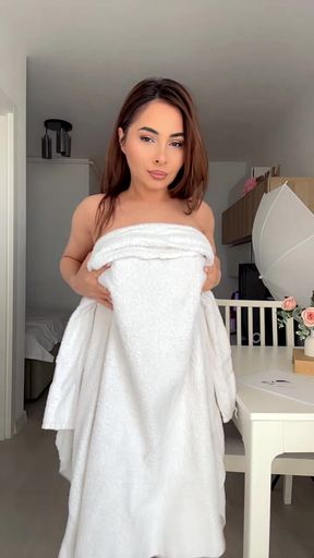 Teen amateur plays for her only fans