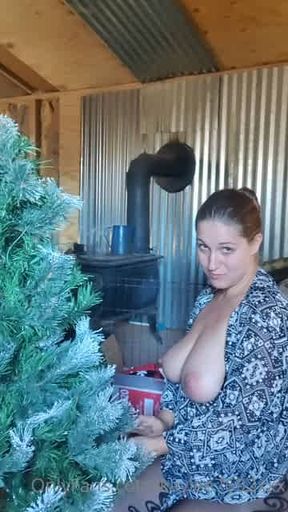kayleexxx 29 11   Getting the tree ready