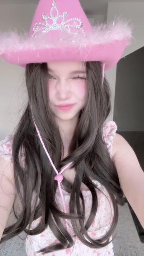 i'm new here ;3 text me (FREE)