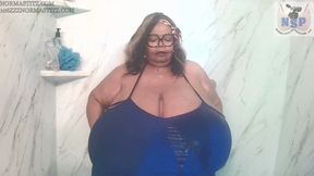 WATER THOSE HUGE NATURAL TITS PLIUS NORMA STITZ