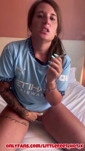 MASTURBATING On The Hotel🔥 While I Smoke💨