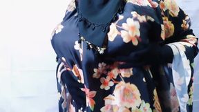 Muslim Hijabi Beautiful Housewife Fucking with Neighbor - With Clear Hindi Audio