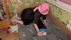 queen in hijab foot fetish, blowjob and hanjob to tranny