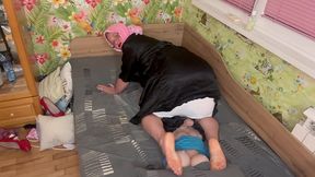 queen in hijab foot fetish, blowjob and hanjob to tranny