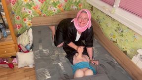 queen in hijab foot fetish, blowjob and hanjob to tranny