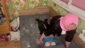 queen in hijab foot fetish, blowjob and hanjob to tranny