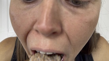 I Love a Good Mouthful. Mouth Eating Fetish 2