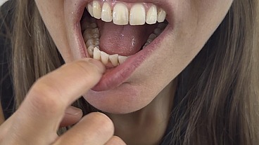 I Love a Good Mouthful. Mouth Eating Fetish 2