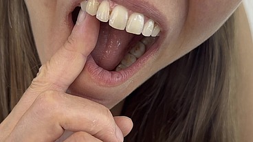I Love a Good Mouthful. Mouth Eating Fetish 2