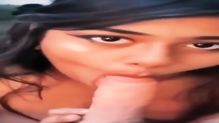 Hot Indian Sluts give Blowjobs