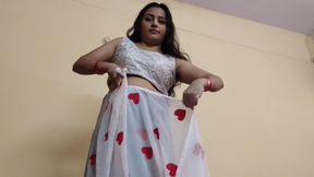 Brother-in-law Made His Sister-in-law Very Happy by Gifting Her a New Saree