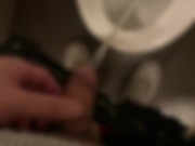 おしっこが止まらない　素人男子露出　I can't stop peeing. Amateur male exposure.