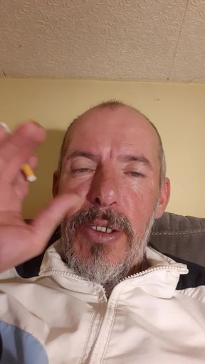 I would like to make a woman of Asian or Muslim origin who speaks French orgasm.