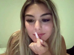 Hot amateur webcam teen masturbates for their fans