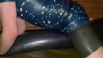 Humping waterbed tube in latex