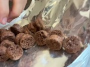 #87 お菓子に精子ぶっかけて美味しくいただきました