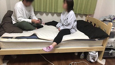 大◯生彼女が泊まりに来て音楽聴いたりトランプでババ抜きしたりしていちゃいちゃしてるうちに、、