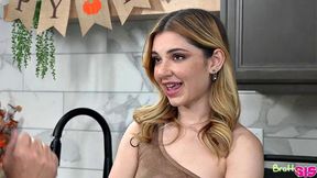 Putting a Smile on Stepbro's Face This Thanksgiving - S38:E12